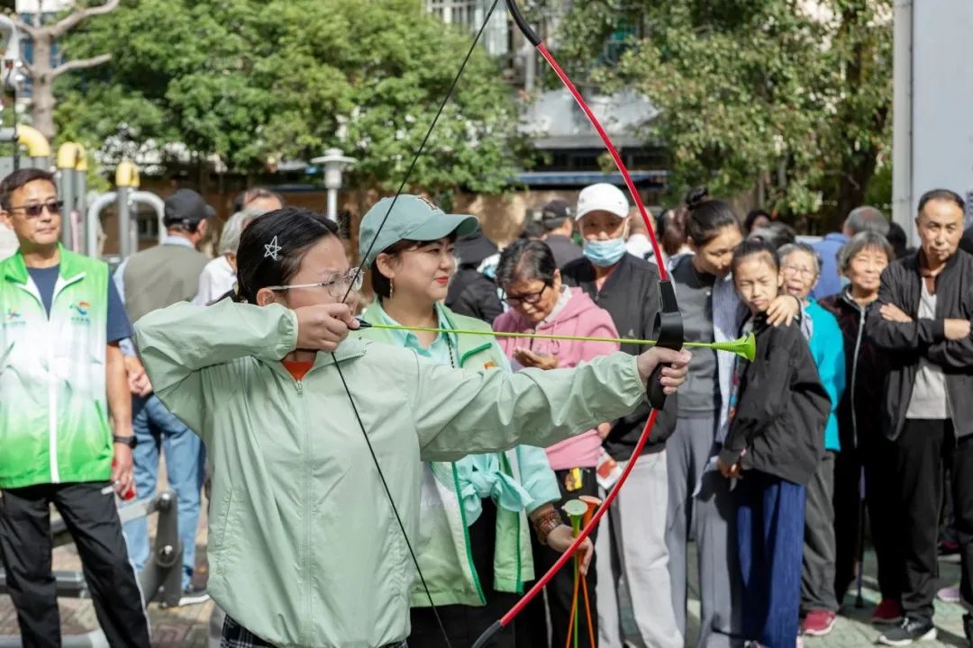 单人训练器怎么操作_单人站综合训练器安装视频_单人站综合训练器