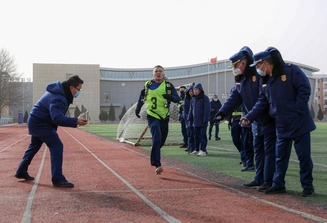 视频器材_综合训练器安装视频_视频器训练综合安装教程